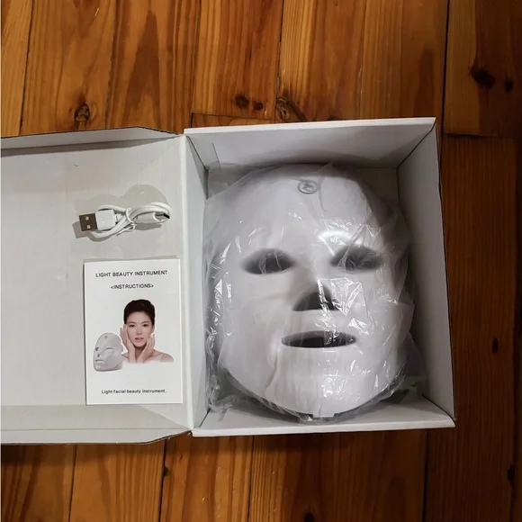 🚨 {LED Mask} - Picture 8 of 10